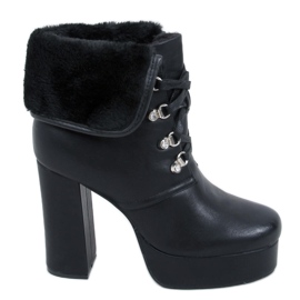 BM Stivaletti Evelyn neri con plateau nero