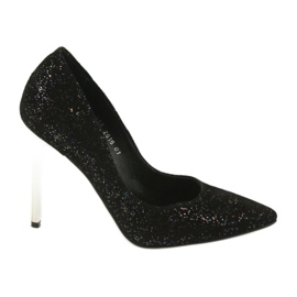 Pompe in pelle su Szpilka 497 Black Espinto nero