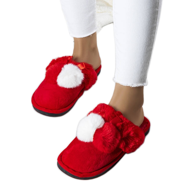 Pantofole rosse a cuffia rosso