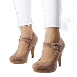 Décolleté beige con tacco alto di Quinn