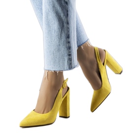 PA1 Décolleté gialle con tacco aperto di Jaylee giallo