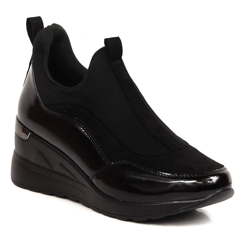 News Scarpe con zeppa da donna nere Vinceza 4000 nero