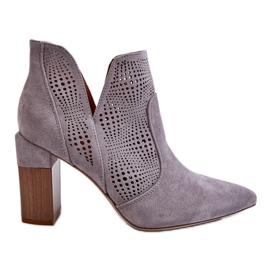 PM1 Stivali con tacco alto in camoscio traforato Grigio Leanna