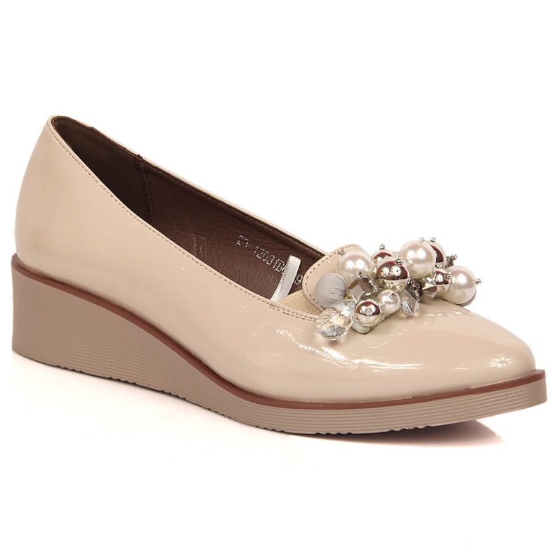 Scarpe con zeppa laccate beige con perline Potocki SZ12031