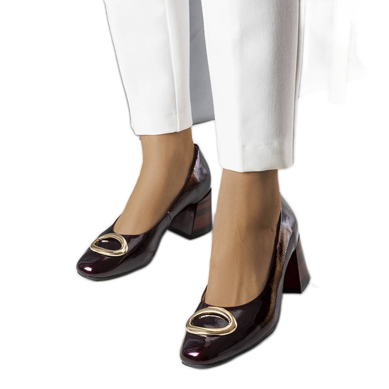BM Décolleté in vernice bordeaux di Kathleen rosso