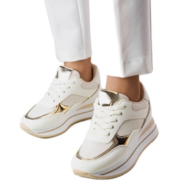 Sneakers beige con suola spessa di Ethel