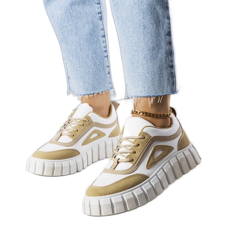 Sneaker beige con plateau di Robyn