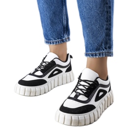 Sneakers nere con plateau di Robyn nero