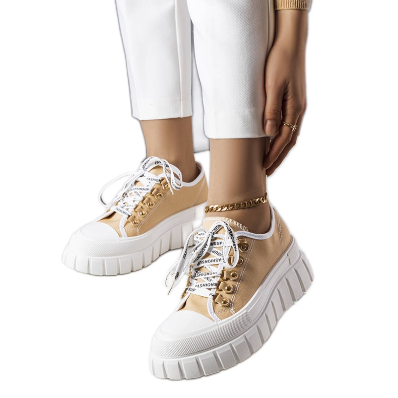 Sneaker beige con plateau di Toni
