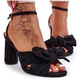 Sandali alla moda con fiocco sui talloni Callum nero