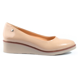 Décolleté con zeppa beige Vinceza da donna