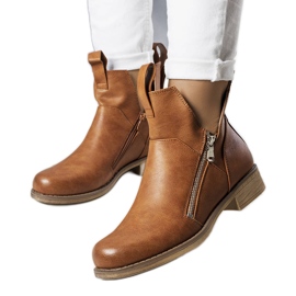 BM Stivaletti cut-out color Pat brown marrone