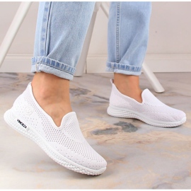 Scarpe sportive slip-on da donna bianche Vinceza 34602 bianco