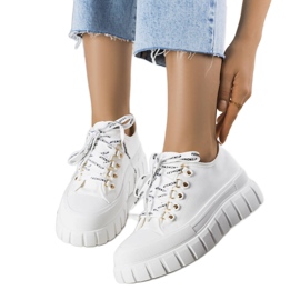 Sneakers bianche con plateau di Toni bianca