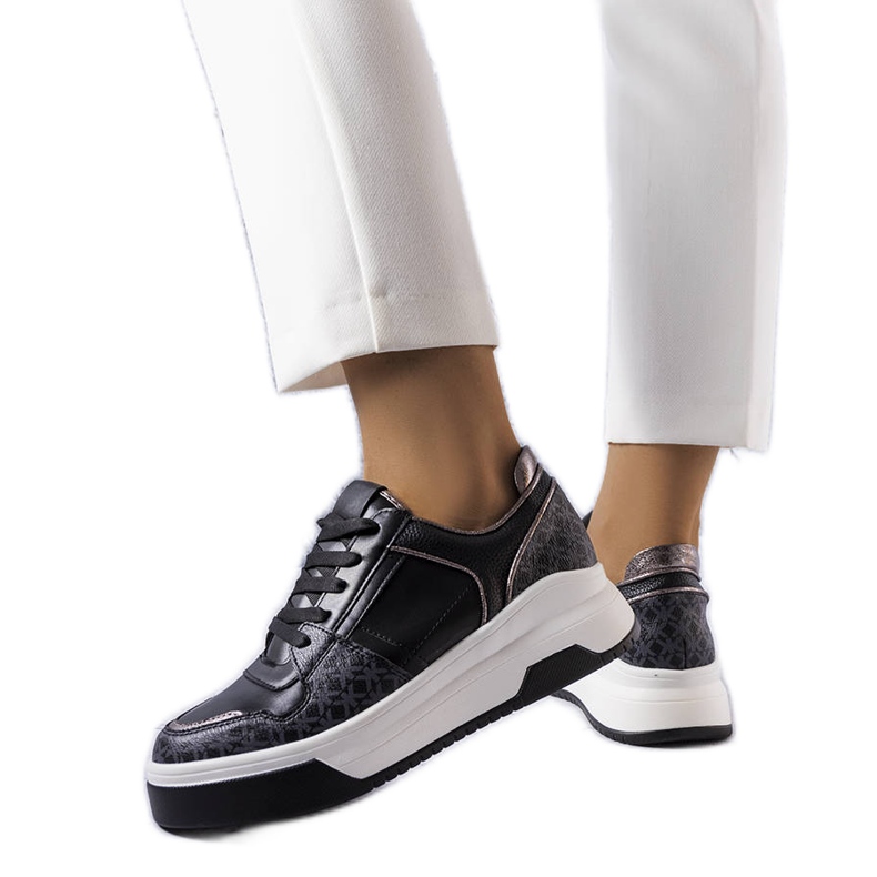 Sneakers nere decorate con il monogramma Grandbois nero