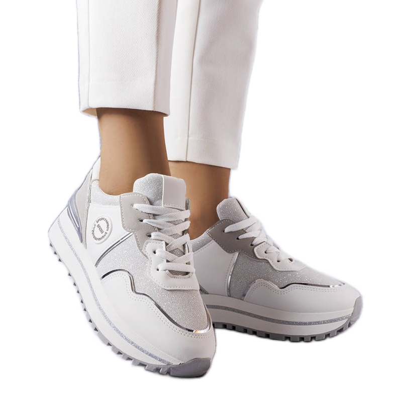 BM Sneakers bianche con inserti in glitter di Léves bianca