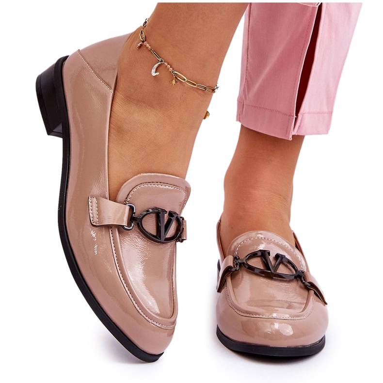 Vinceza Mocassini con tacco piatto Marra in vernice beige