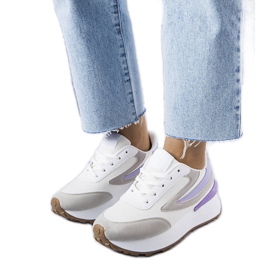 Sneakers bianche su una suola più spessa di Moore bianca