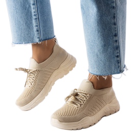 Sneakers beige con tomaia flessibile di Gois
