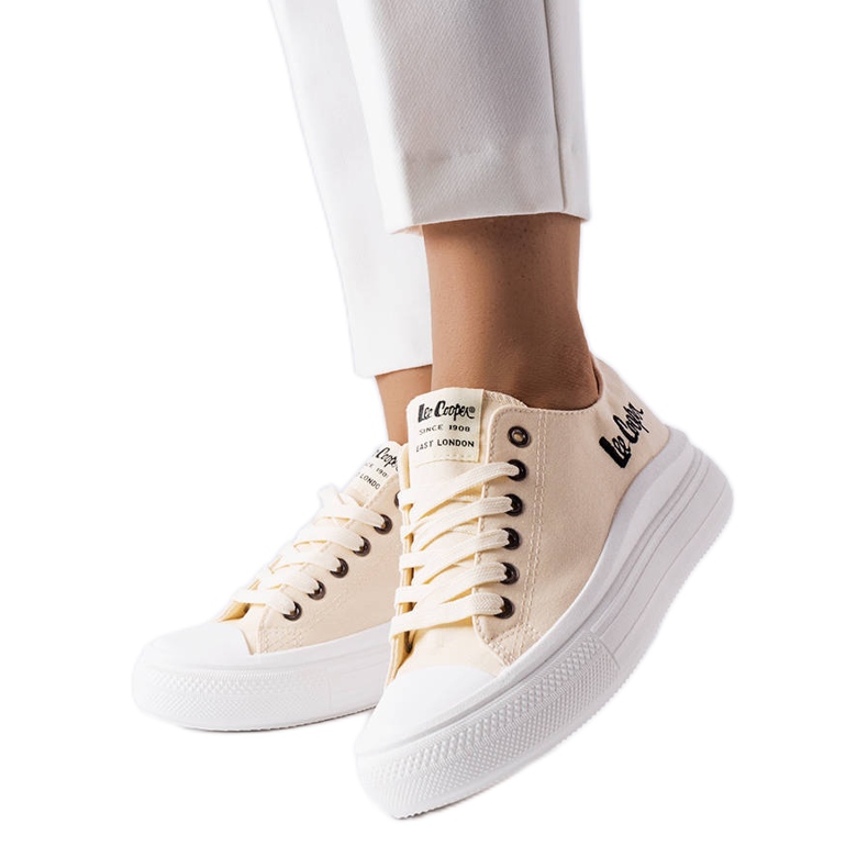 Sneakers beige Lee Cooper LCW-23-44-1626L