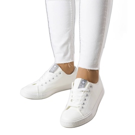 BM Sneaker in ecopelle bianca di Luz bianco