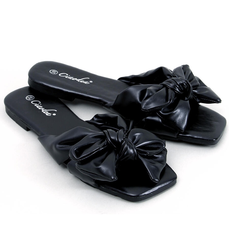 Minnen Pantofole con fiocco nero