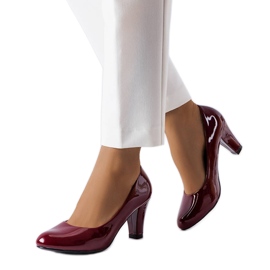 BM Décolleté in vernice bordeaux di Burkett rosso