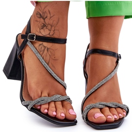 Sandali In Pelle Con Strass Sul Tacco Nero Carlotta