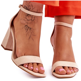 Sandali Da Donna Su Un Tacco Stabile Beige Lavissa marrone