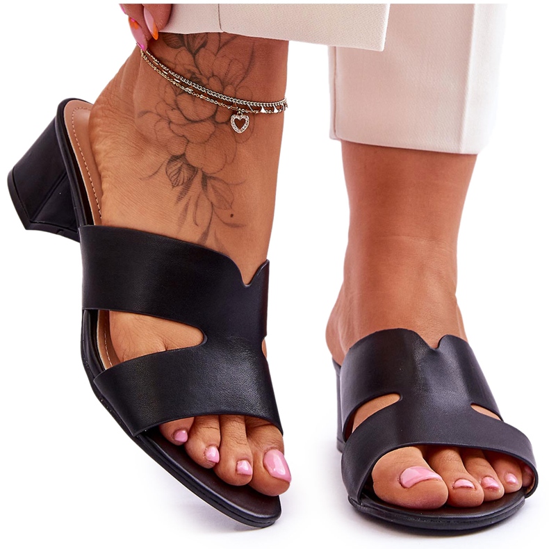 Sandali classici in pelle nera con tacco basso Miley nero