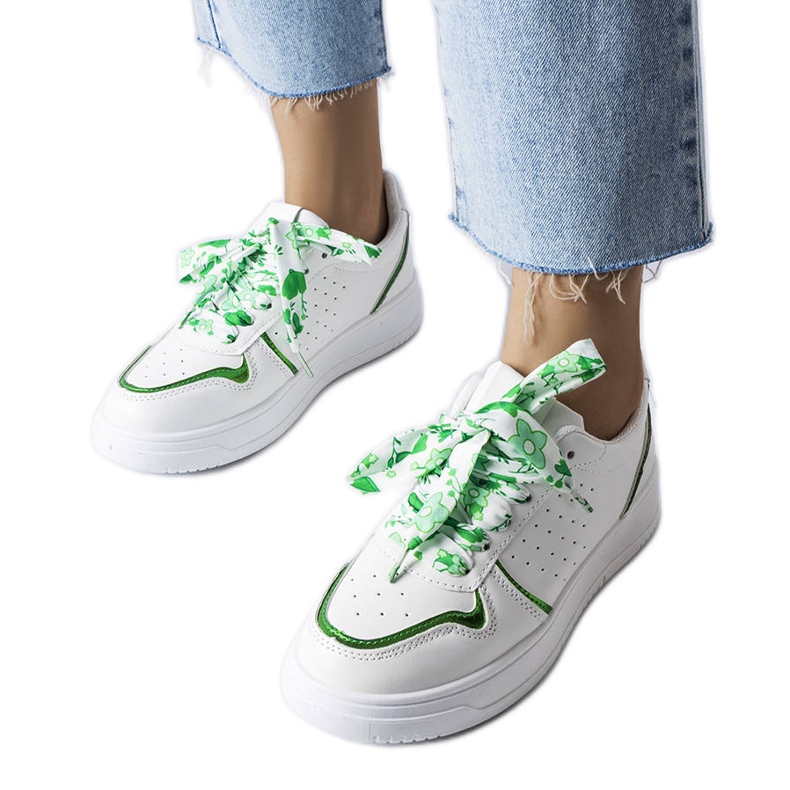 Sneakers bianche legate con nastro Pryor bianca