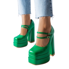Décolleté verdi con tacco alto di Chouinard verde