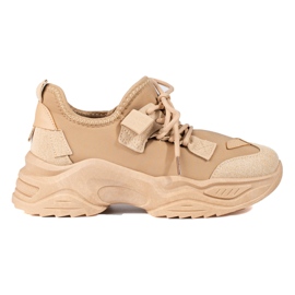 Sneakers beige da donna sulla piattaforma Shelovet