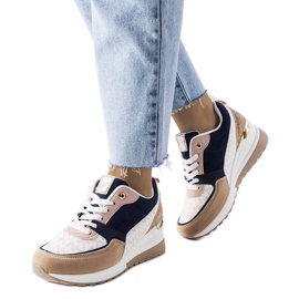 Sneaker beige e blu navy di Mireault