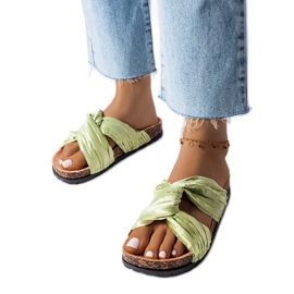 Pantofole verdi decorate con tessuto Fresne verde