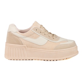 Stivali in camoscio beige con una spessa piattaforma di Shelovet