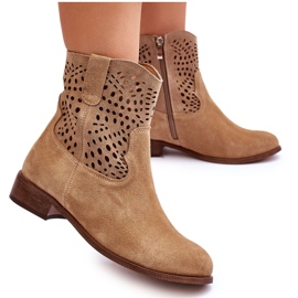 Lewski Shoes Stivali traforati in pelle scamosciata da donna Leski Shoes 3301 Beige