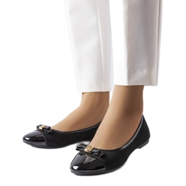 Ballerine nere con punta in vernice Umberto nero
