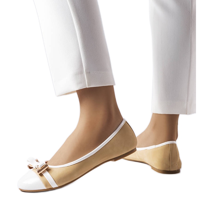 Ballerine bianche e beige con fiocco di Dufour