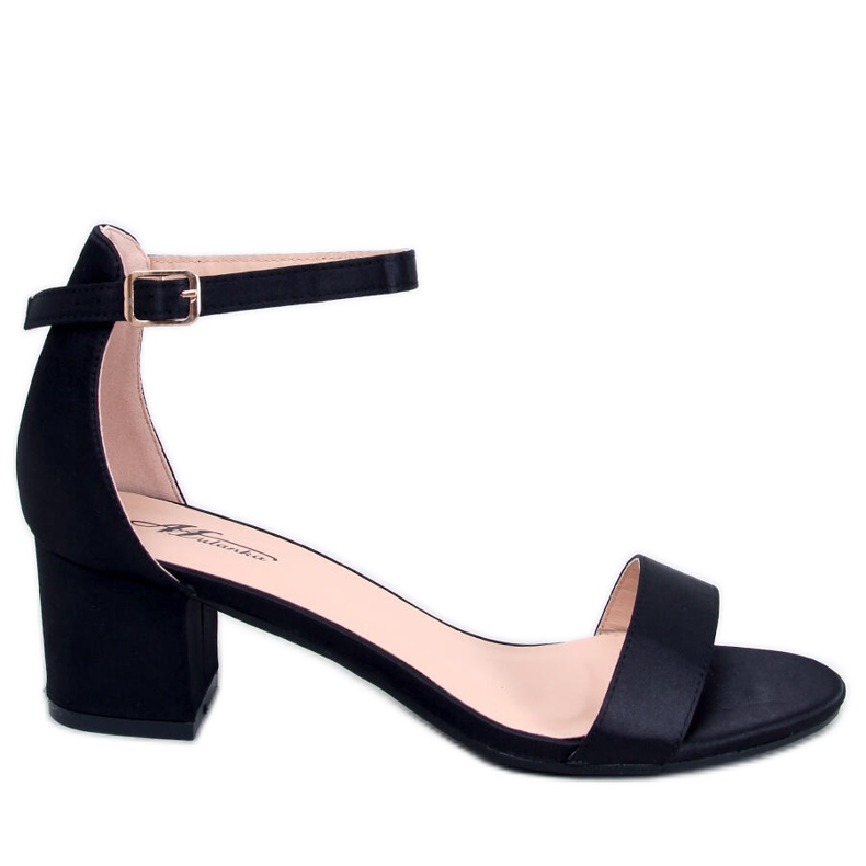 BM Sandali con tacco basso di Clarence Black nero