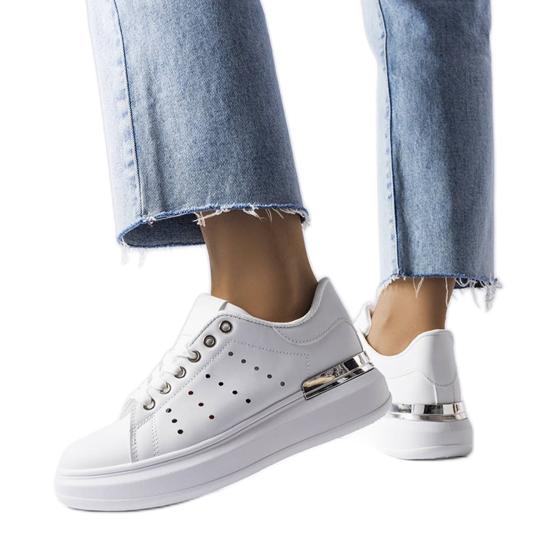 Sneakers bianche con traforo Chalut colorato bianca