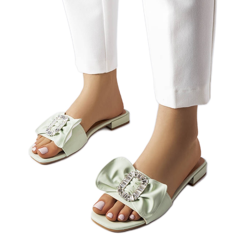Pantofole eleganti verdi con strass di Fifi verde