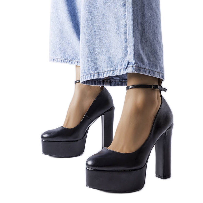 Décolleté nere con tacco alto di Hervé nero