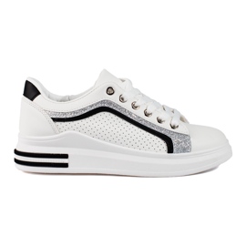 Sneakers Shelovet da donna su una piattaforma alta bianca