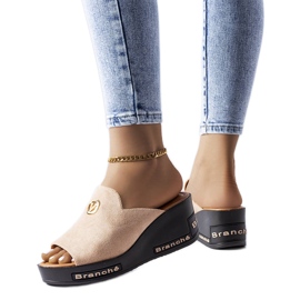 Vinceza Sandali beige con zeppa alta di Vincez