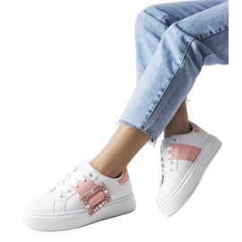 Sneakers bianche decorate con una fibbia Ike rosa bianco