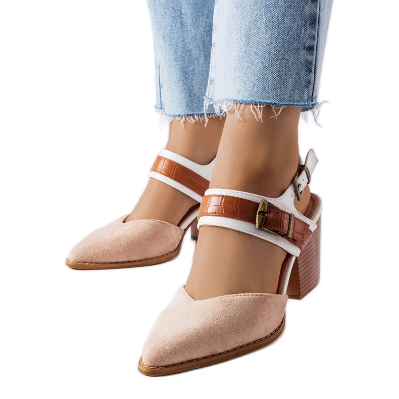 Décolleté con tacco a spillo beige di Hardouin
