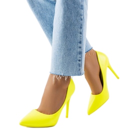 BM Scarpe con tacco giallo fluo di Lamothe