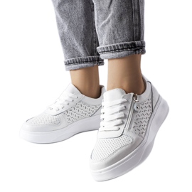 Scarpe in pelle bianca decorate con cerniera Jezzi