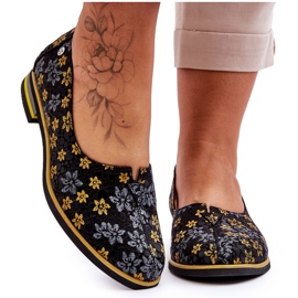 Scarpe in Pelle Maciejka Fiori Gialli 05035-38 Nere nero